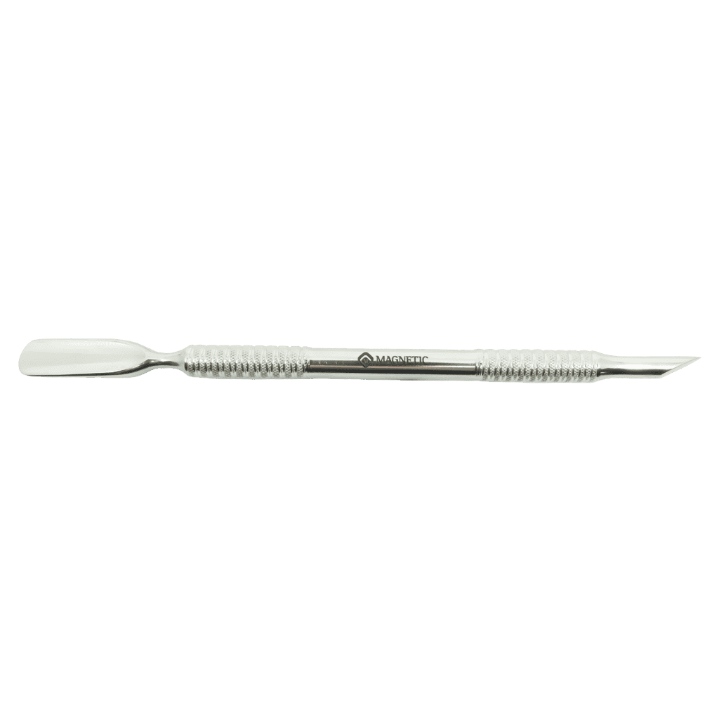 Magnetische nagelriem- en cuticleverwijderaar voor professionele nagelverzorging.