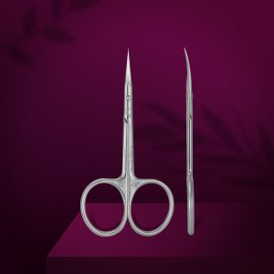 Zeer scherpe manicure en pedicure instrumenten, roestvrij staal, professionele nagelknippers en pinc.
