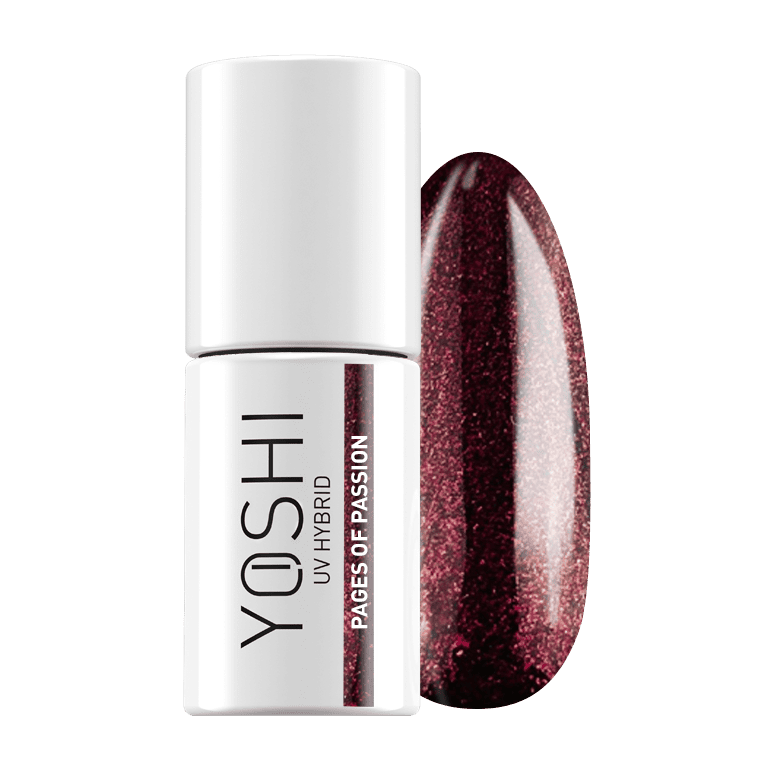 Diepe rode UV hybride nagellak van Indiki Nails met glanzende afwerking en lange houdbaarheid.