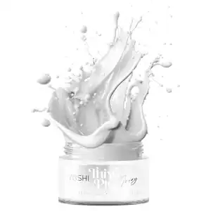 Zwarte achtergrond met witte nagellak en gel voor manicure en pedicure, Indiki Nails.
