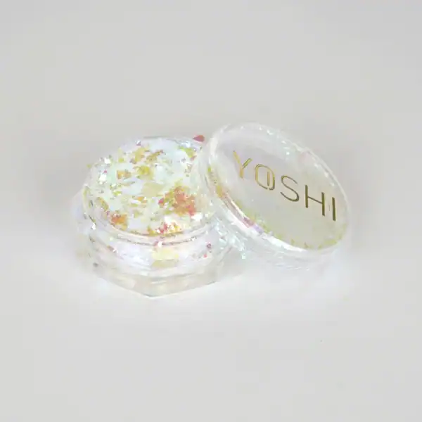 Glinsterende glitter oogschaduw in een potje, geschikt voor feestelijke make-up looks.