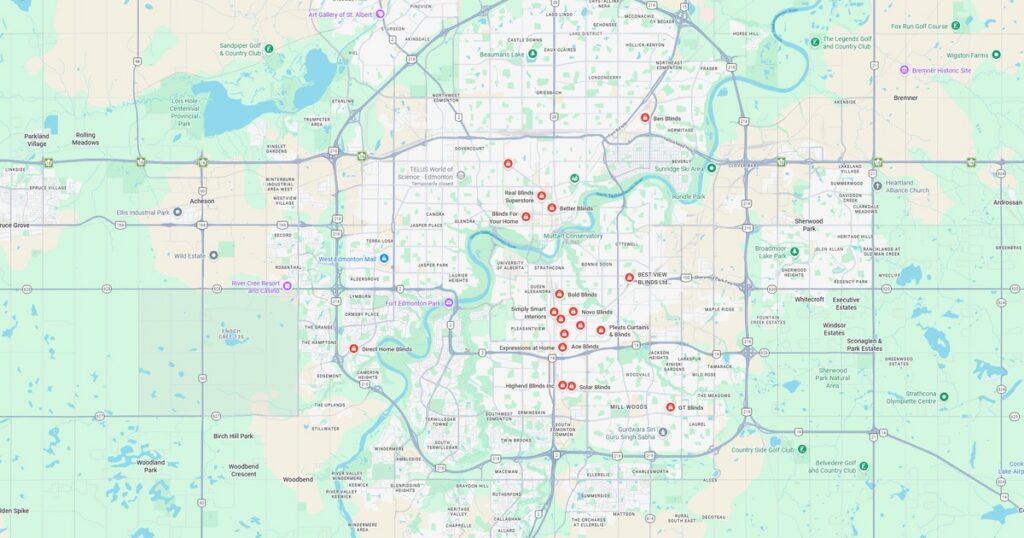 Detailed map of Minneapolis showing streets, parks, rivers, and key landmarks in the city.