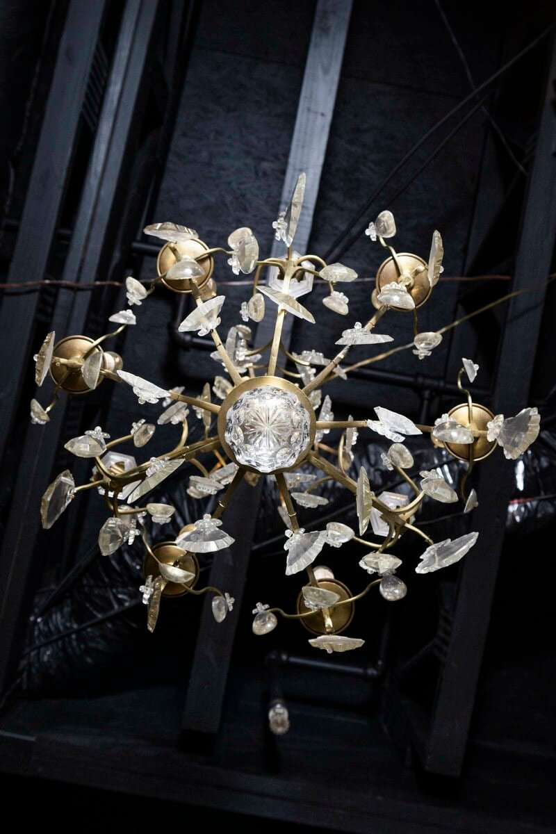 French 19th Century Six-Light Crystal Chandelier with Scrolled Brass Armature - JAA