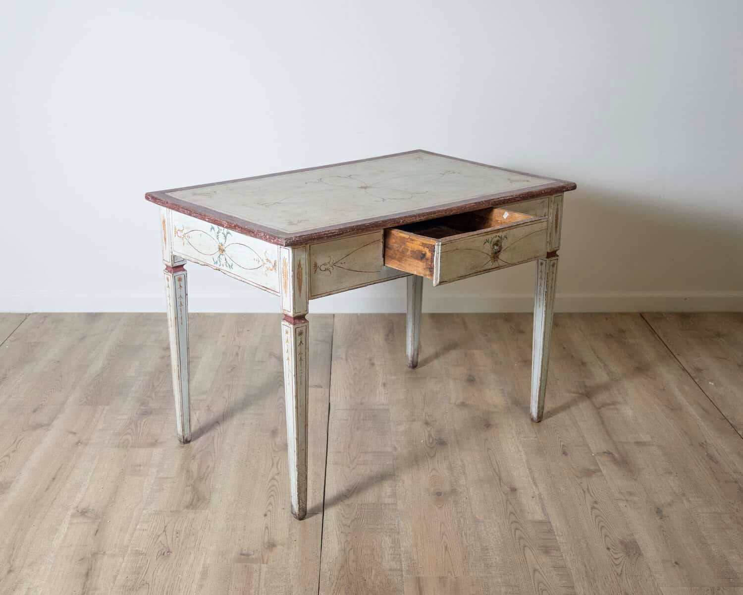 18th Century Lacquered Tuscan Desk Table with Hand Painted Decoration - JAA