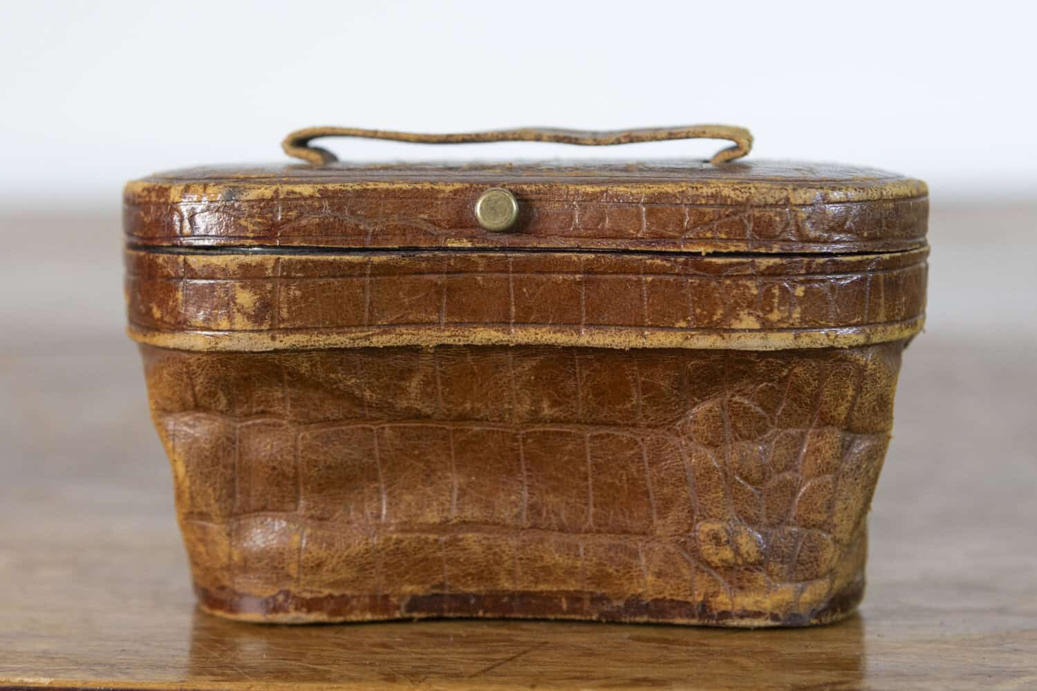 Swedish 20th Century Pair of Theater Binoculars With Leather Case - JAA