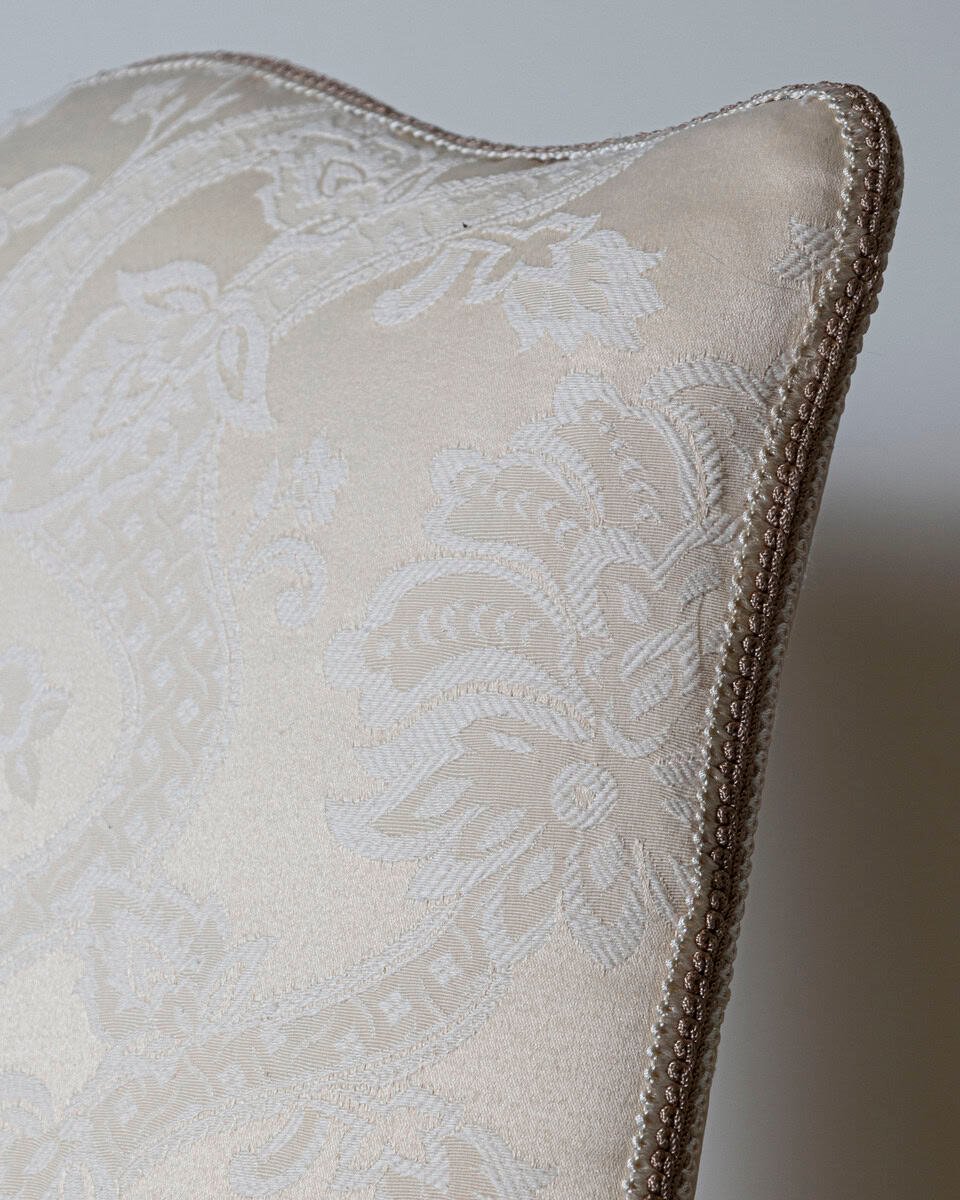 Walnut Armchair, Tuscany, 18th Century - JAA