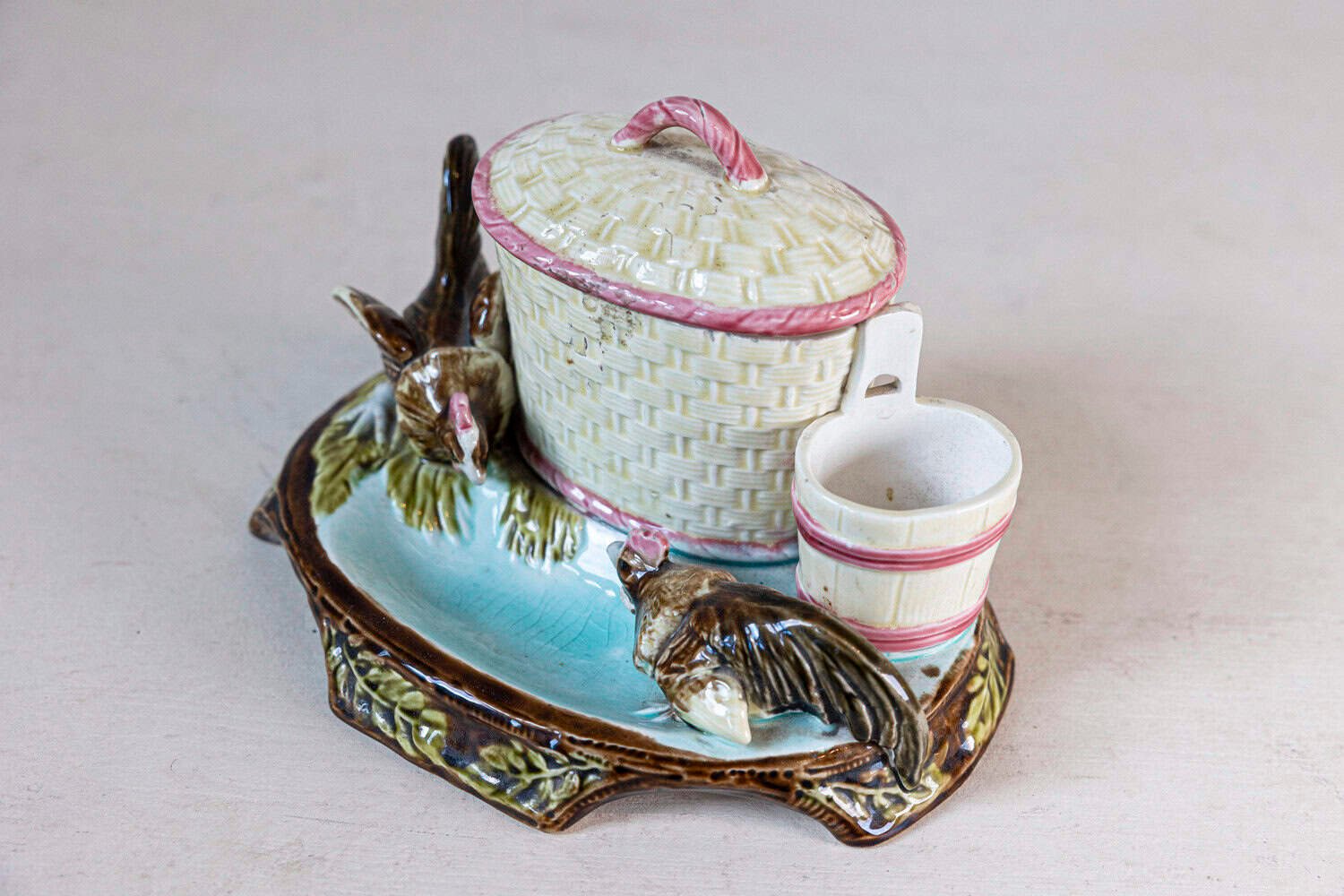 Eichwald Majolica Tobacco Jar with Roosters Pecking the Ground, circa 1870 - JAA