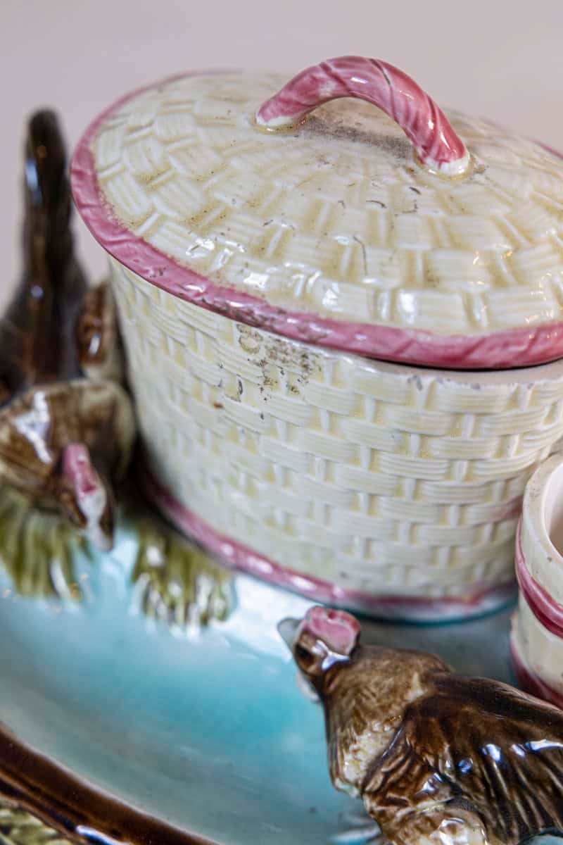 Eichwald Majolica Tobacco Jar with Roosters Pecking the Ground, circa 1870 - JAA