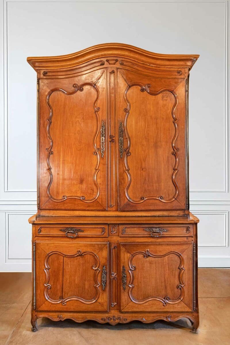 French Louis XV Period 1750s Cherry Buffet à Deux-Corps with C-Scroll Motifs - JAA