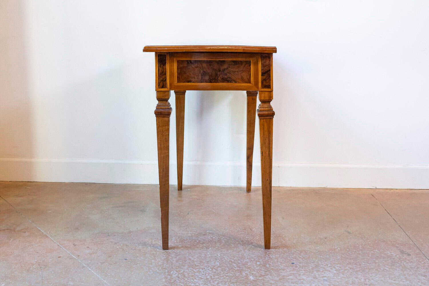 Italian Neoclassical Period 18th Century Console Table with Marquetry Décor - JAA