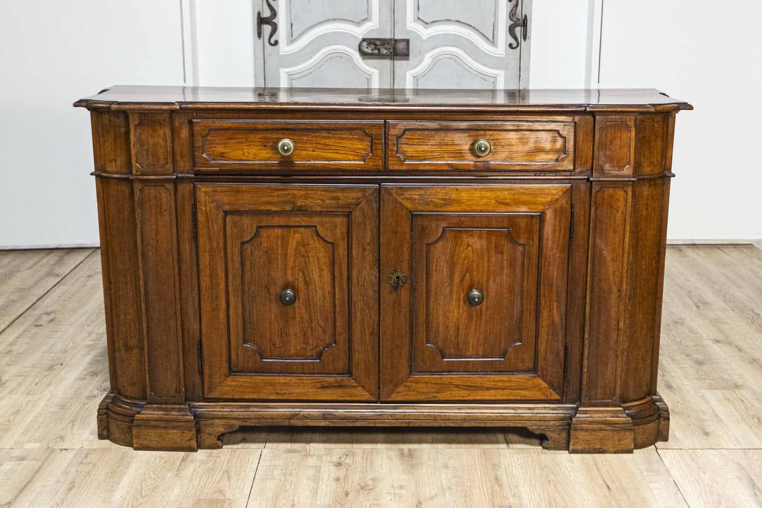Italian 1700s Walnut Credenza with Four Drawers, Four Doors and Pilasters - JAA
