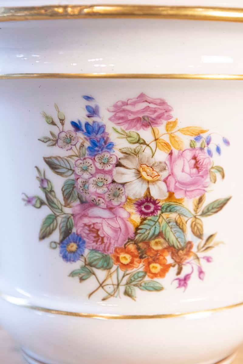 Pair of French Late 18th Century Paris Porcelain Cachepots with Floral Décor - JAA