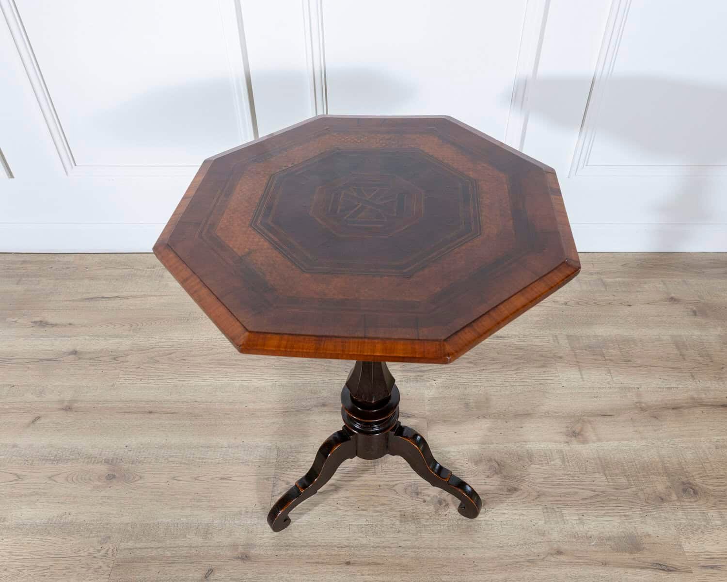 Empire Octagonal Sail Table in Walnut with Precious Wood Veneer, Milan, Early 19th Century - JAA