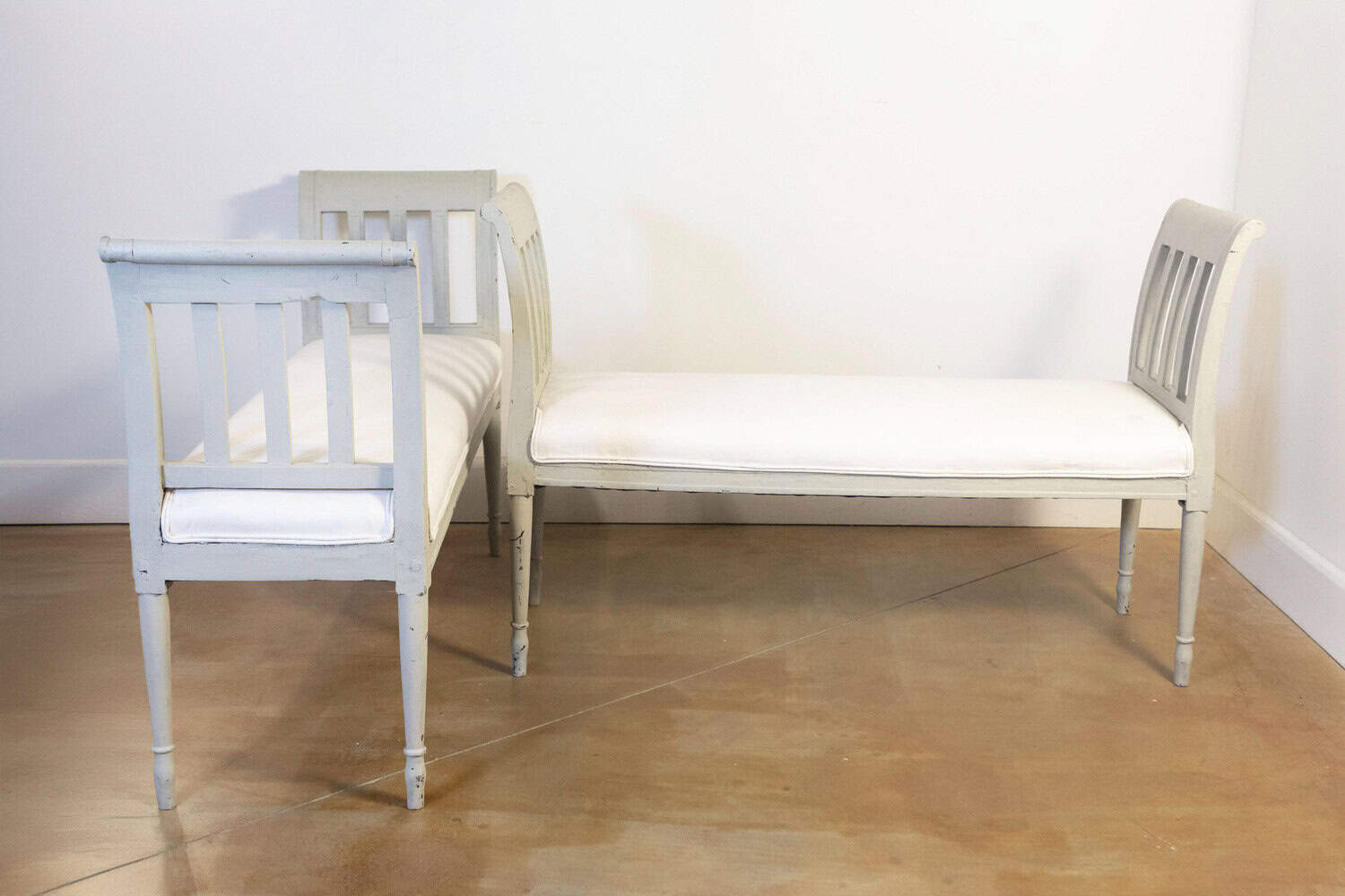 Italian 1890s Painted Wood Classical Bench with Scrolling Arms and Upholstery - JAA