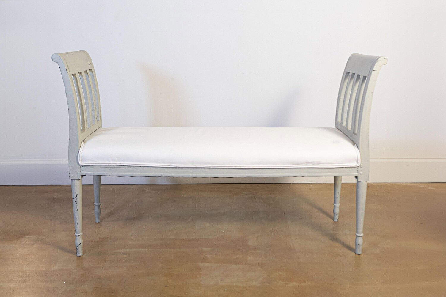 Italian 1890s Painted Wood Classical Bench with Scrolling Arms and Upholstery - JAA