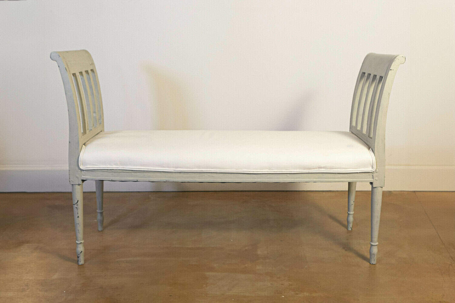 Italian 1890s Painted Wood Classical Bench with Scrolling Arms and Upholstery - JAA