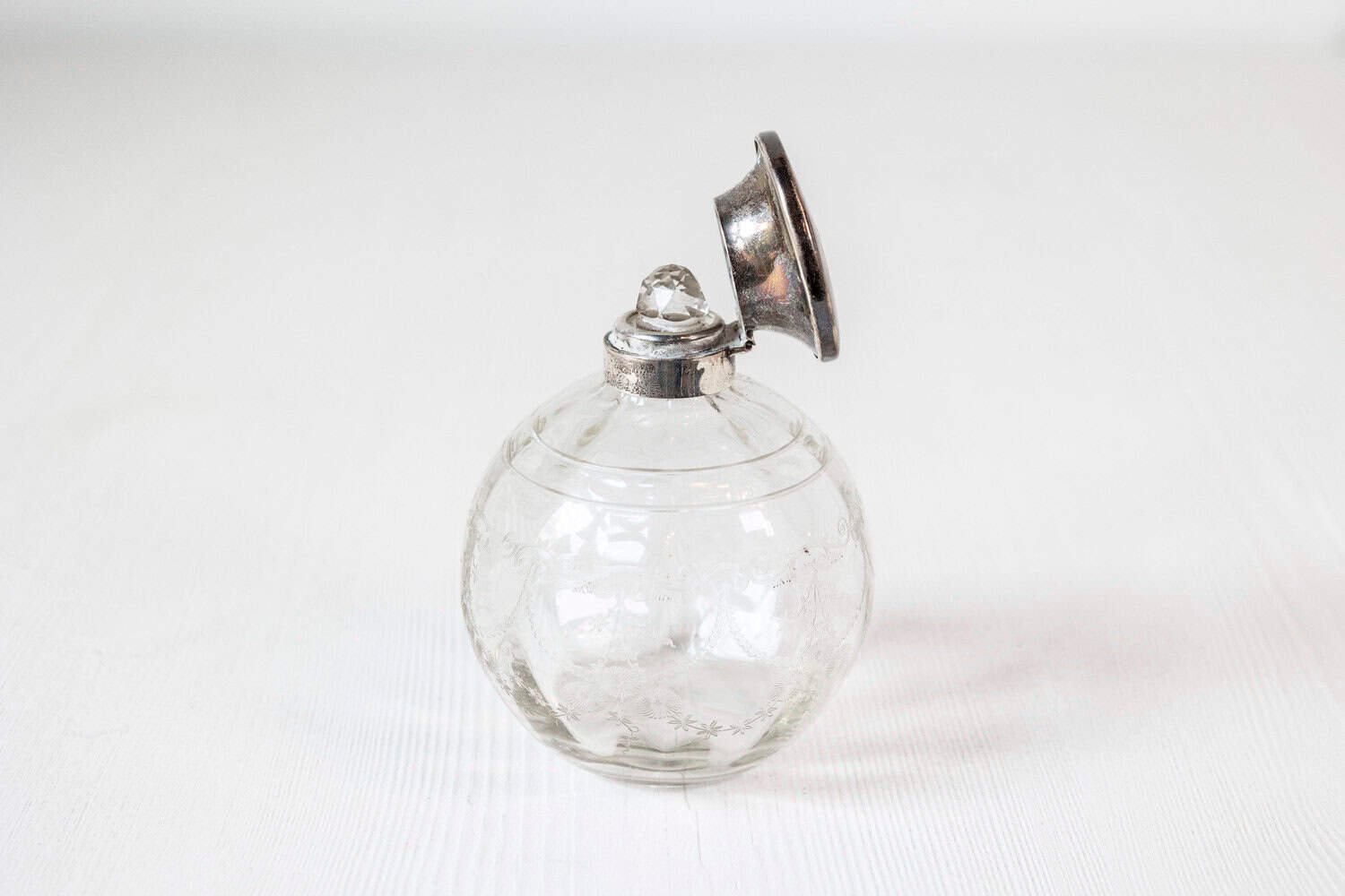 Small English 20th Century Glass Vanity Bottle with Silver Lid and Etched Design - JAA