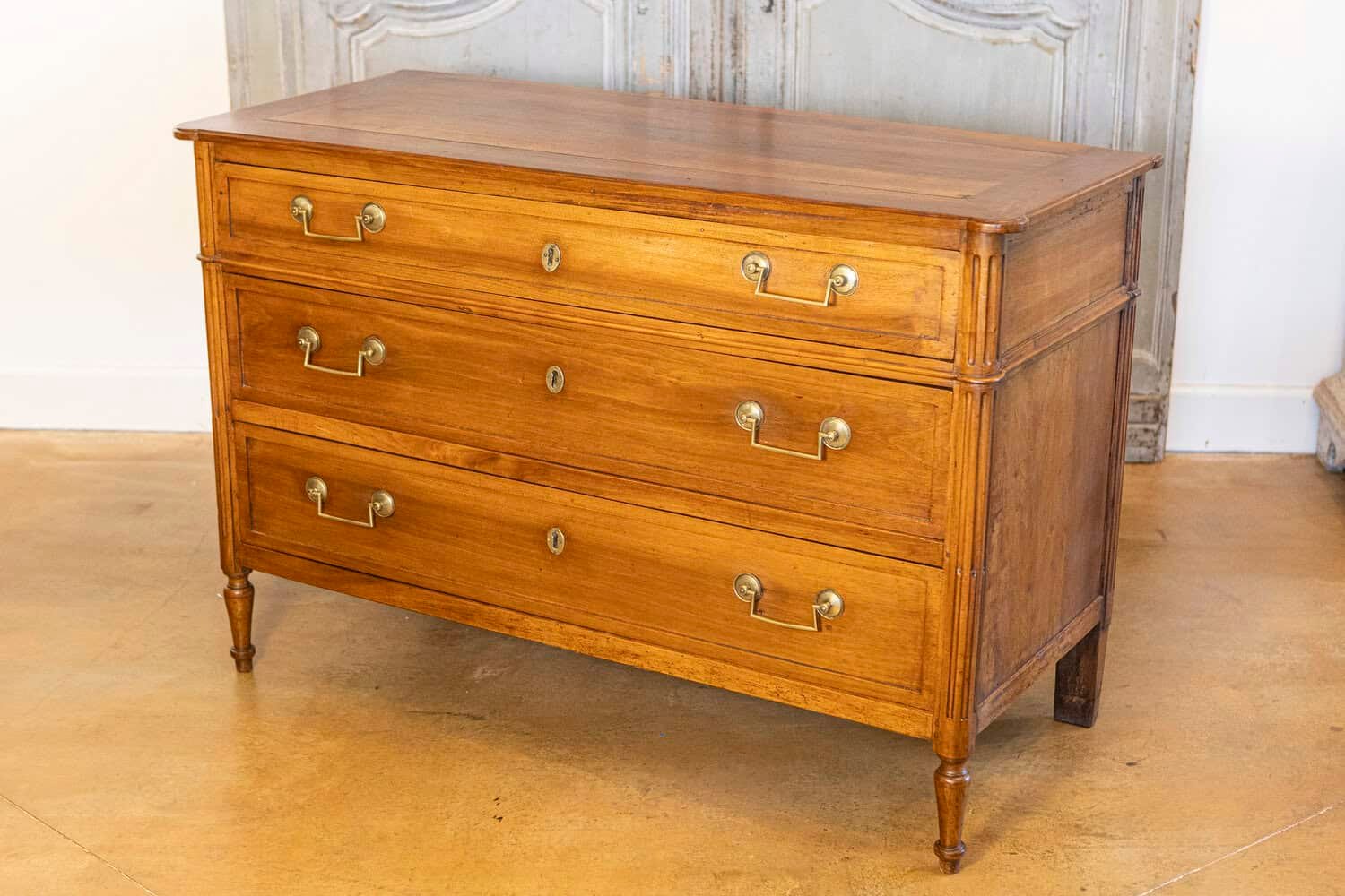 French 1890s Louis XVI Style Three-Drawer Commode with Rounded Fluted Side Posts - JAA