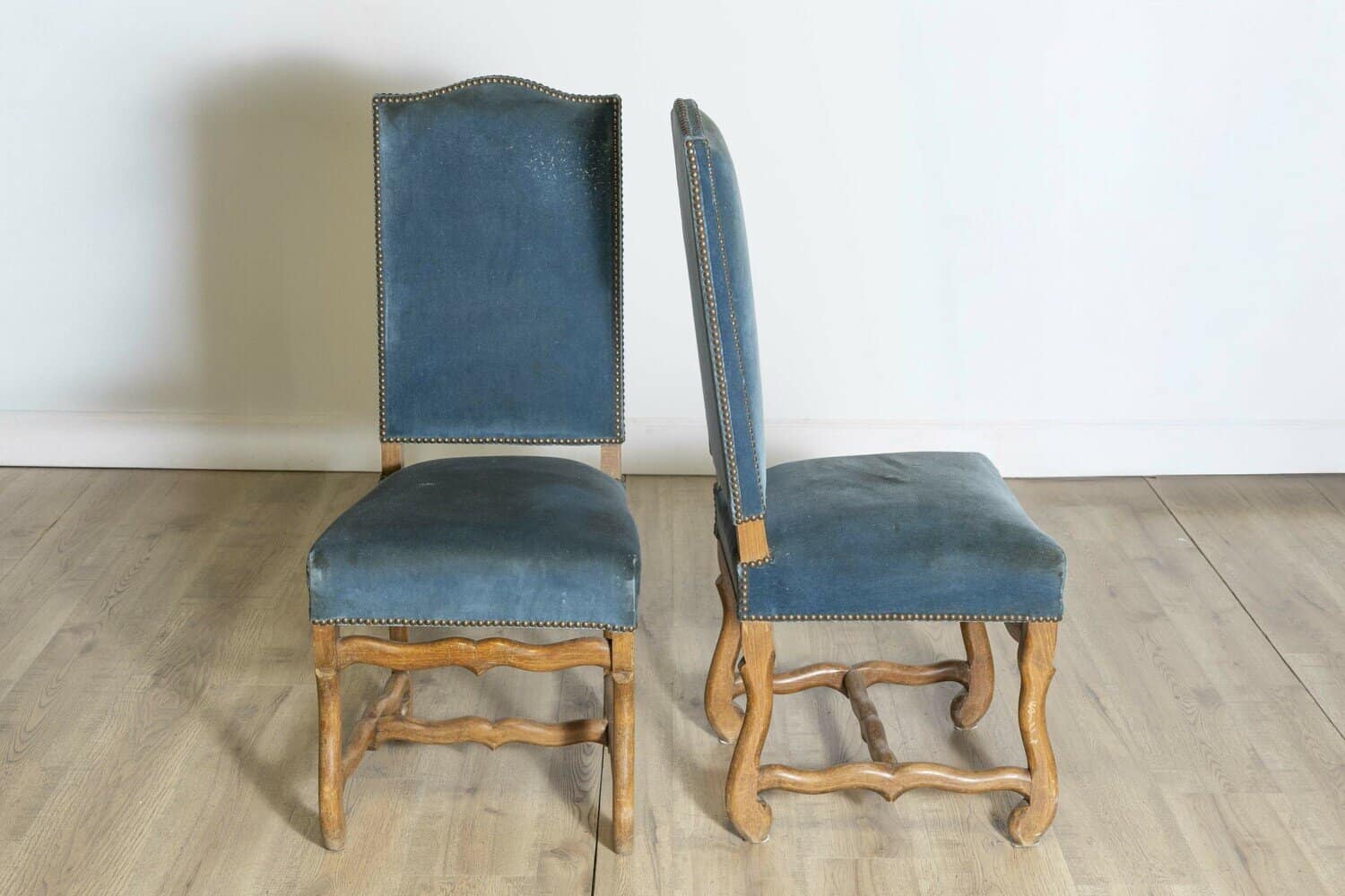 Set of Eight 20th Century French Mutton Leg Side Chairs - JAA