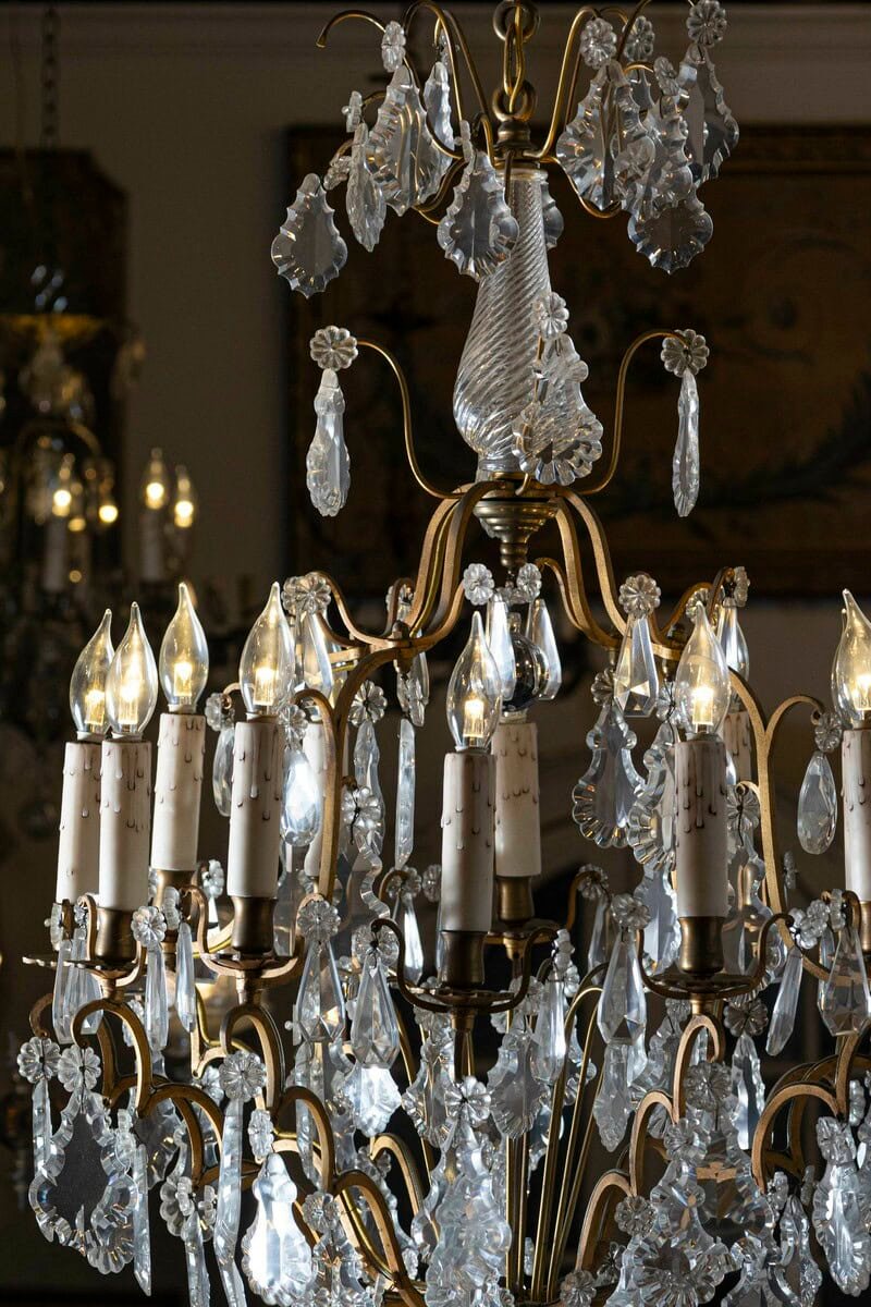 French Late 19th Century Crystal 12-Light Chandelier with Brass Armature - JAA