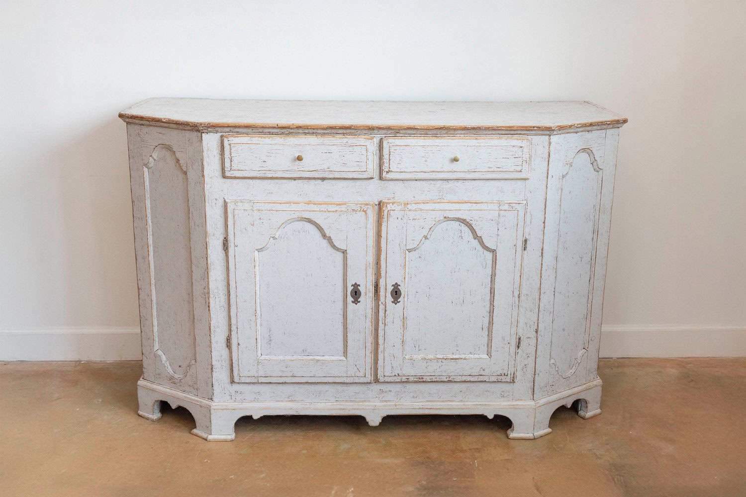 Swedish Rococo Period 18th Century Buffet from Värmland with Canted Side Posts - JAA