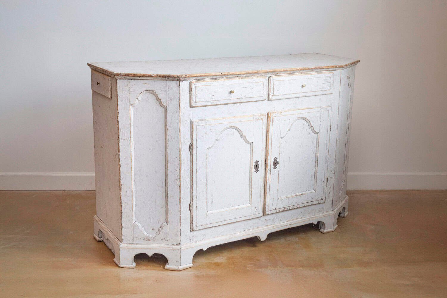 Swedish Rococo Period 18th Century Buffet from Värmland with Canted Side Posts - JAA