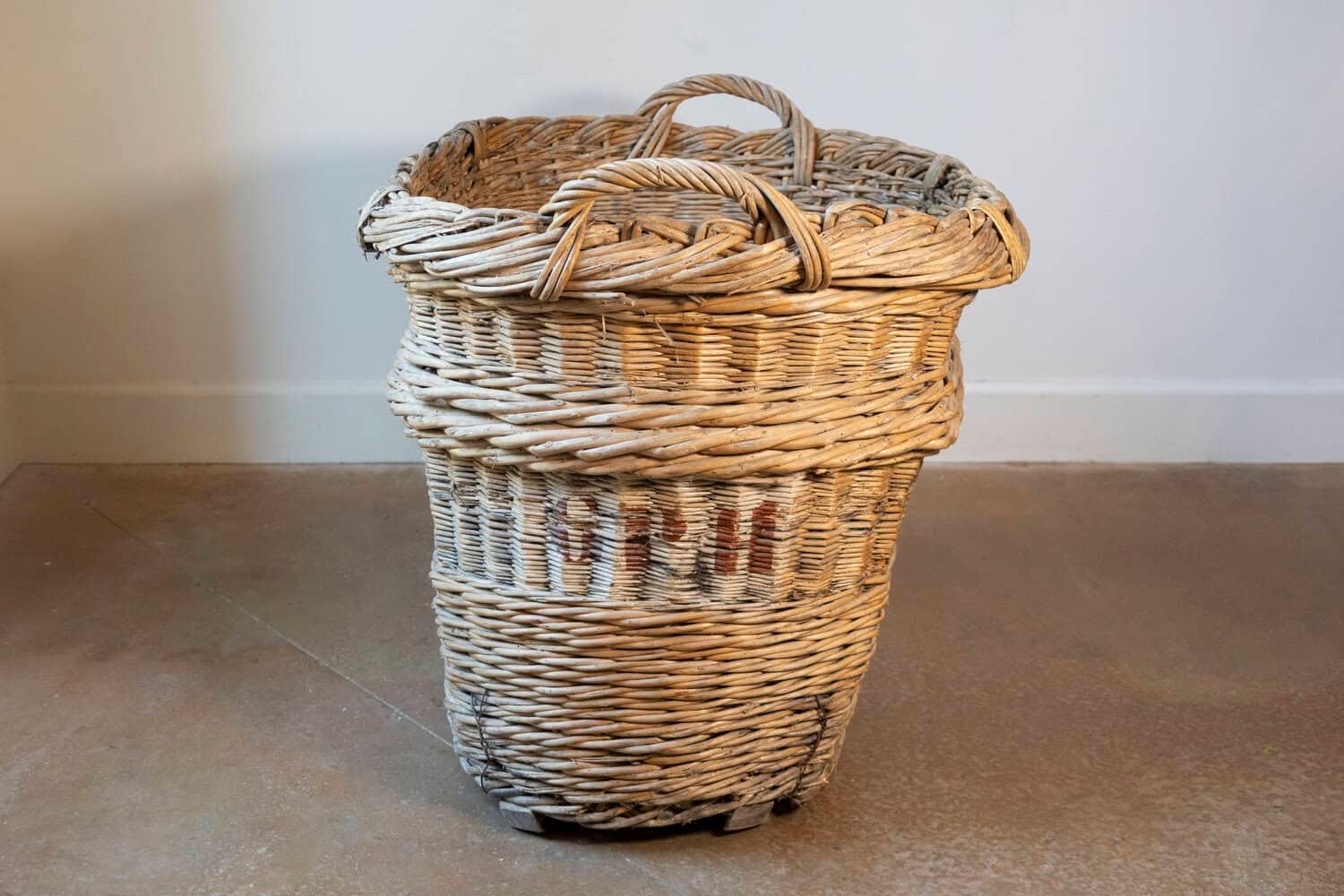 Early 20th Century French Wicker Grape Harvesting Basket - JAA