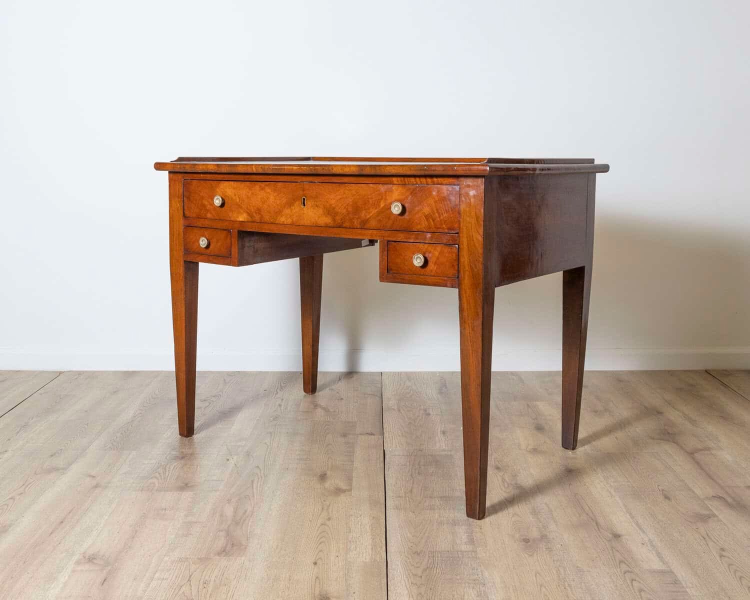 Antique Directoire Table Writing Desk In Walnut - Italy 19th - JAA