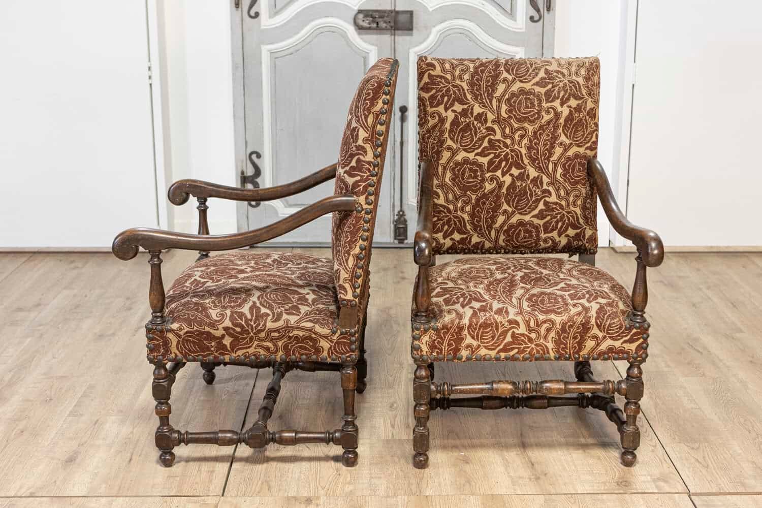 Pair of 20th Century French Arm Chairs - JAA