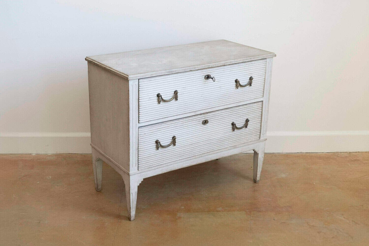 Swedish Gustavian Style 19th Century Painted Wood Chest with Reeded Accents - JAA