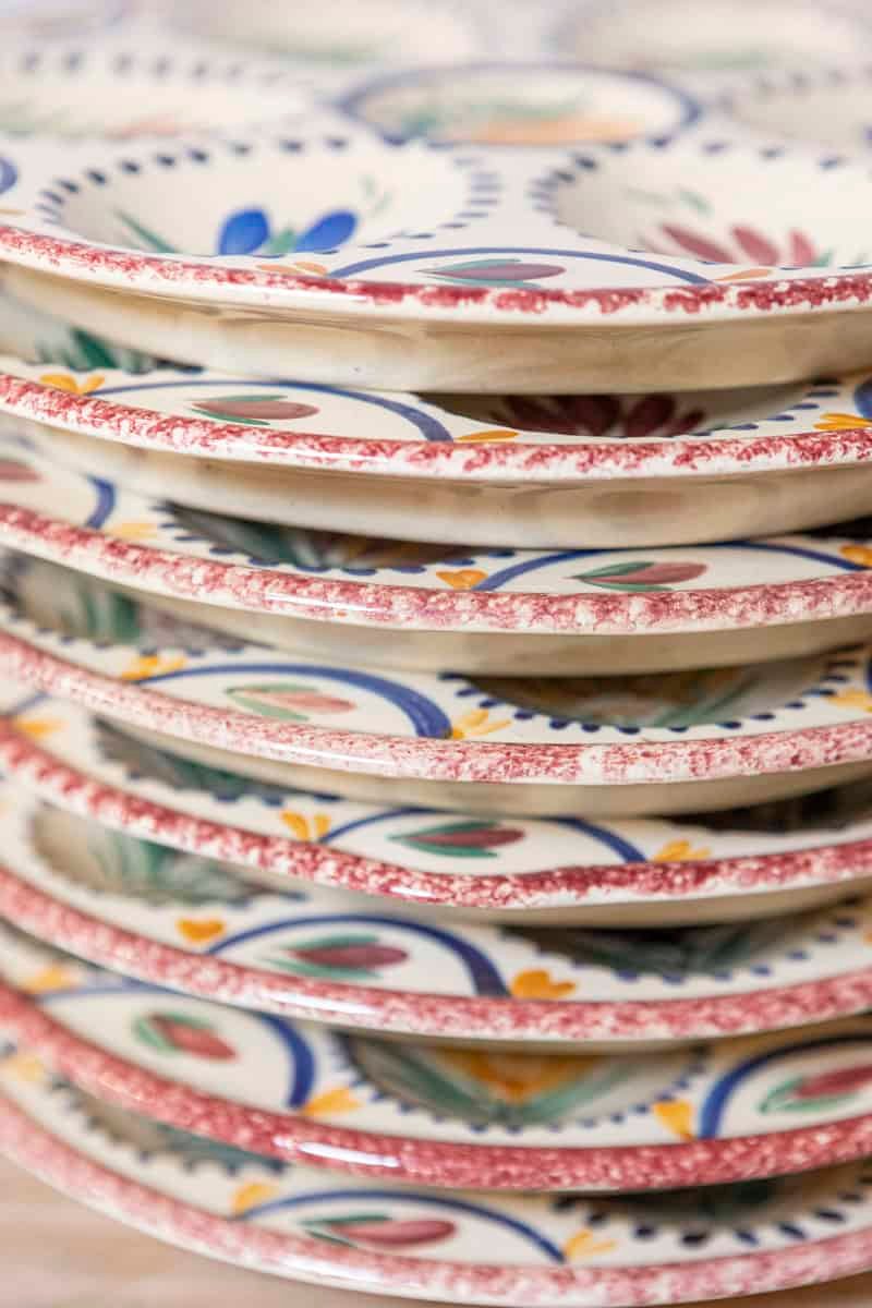 Eight French Quimper 19th Century HB Manufacture Oyster Plates with Floral Motifs - JAA