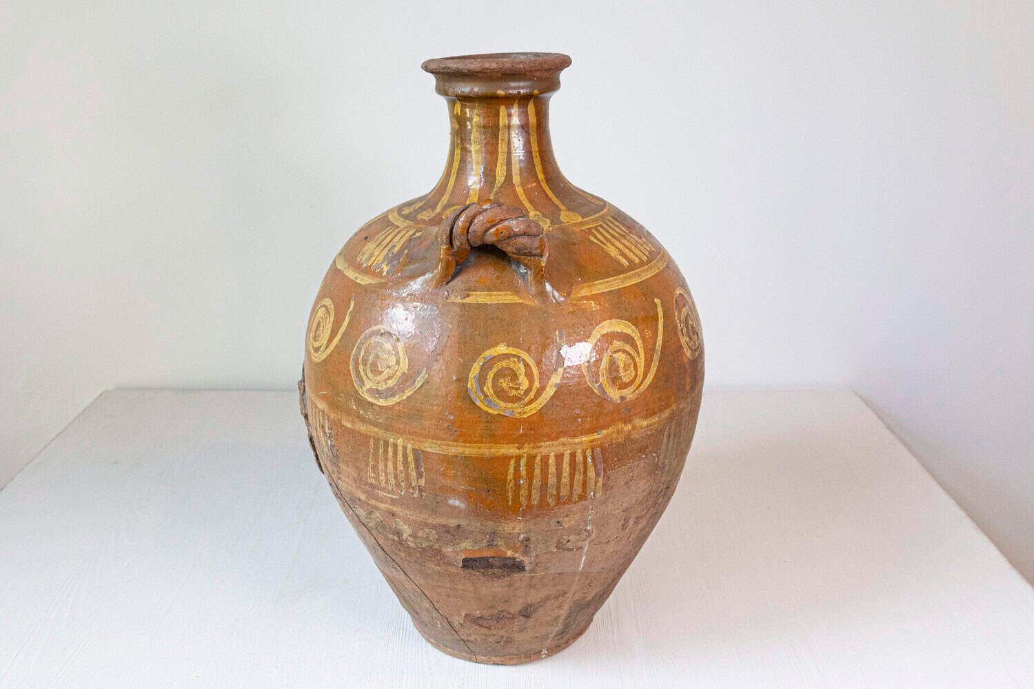 Italian 17th Century Terracotta Olive Oil Jar with Yellow Glazed Spiraling Décor - JAA