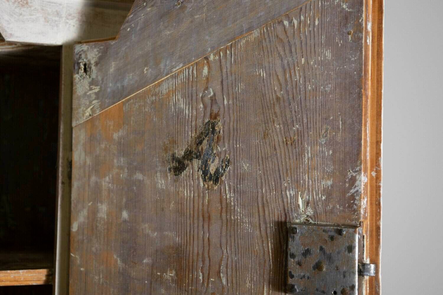 19th Century Swedish Folk Art Cabinet Circa 1810 - JAA