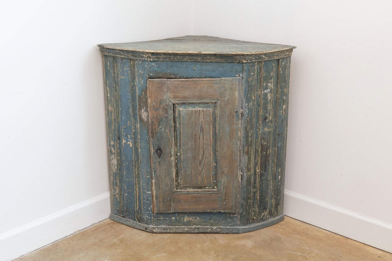 Swedish Gustavian Period 1790s Blue Painted Wall Hanging Corner Cabinet - JAA
