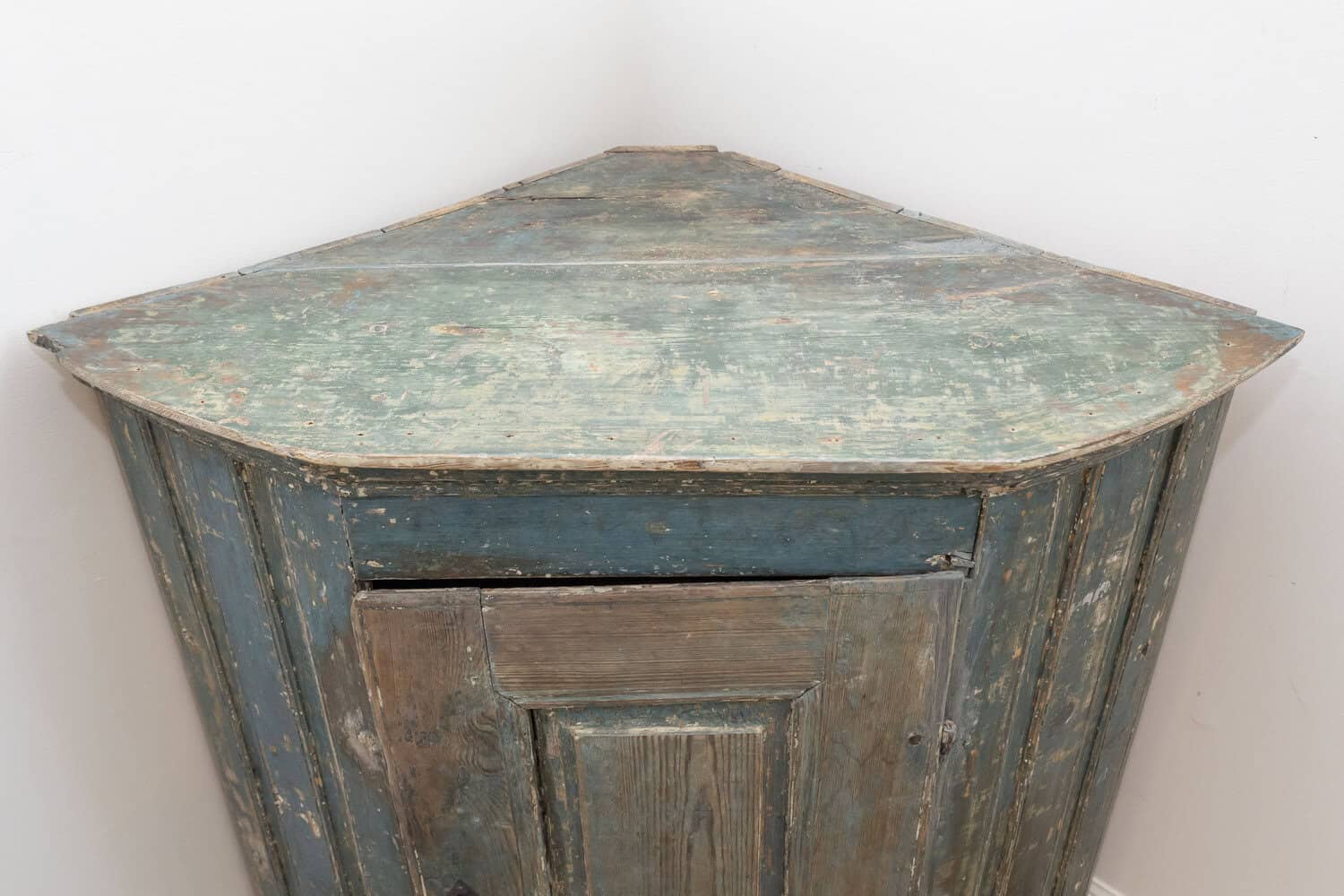Swedish Gustavian Period 1790s Blue Painted Wall Hanging Corner Cabinet - JAA