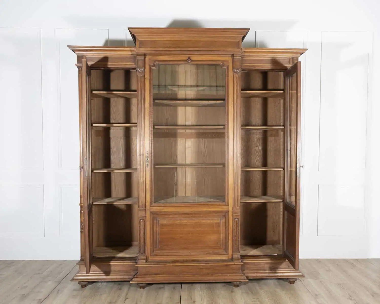Solid walnut bookcase from the end of the 19th century - JAA