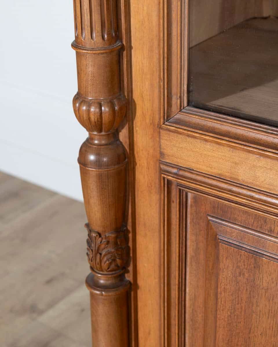 Solid walnut bookcase from the end of the 19th century - JAA