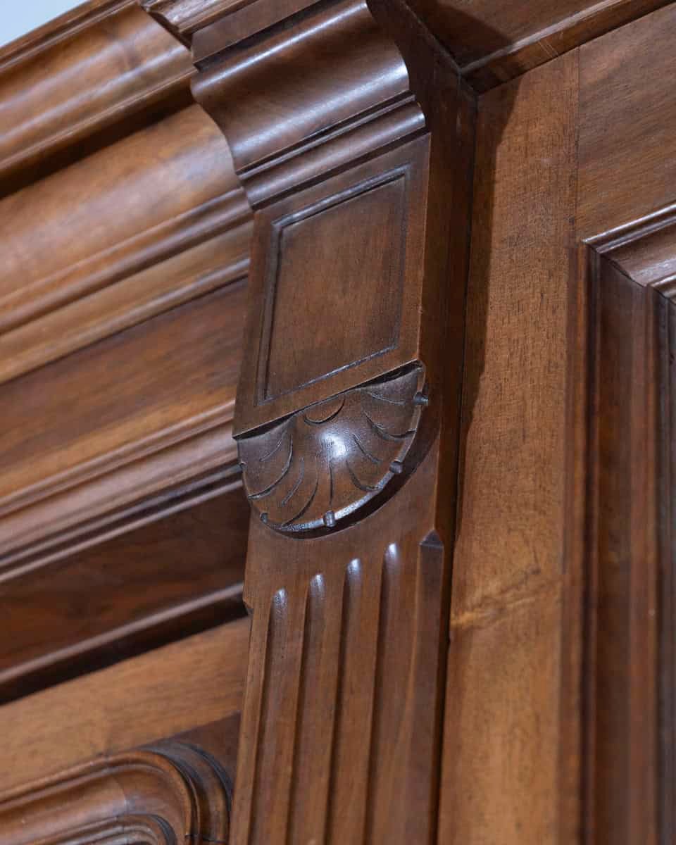 Solid walnut bookcase from the end of the 19th century - JAA