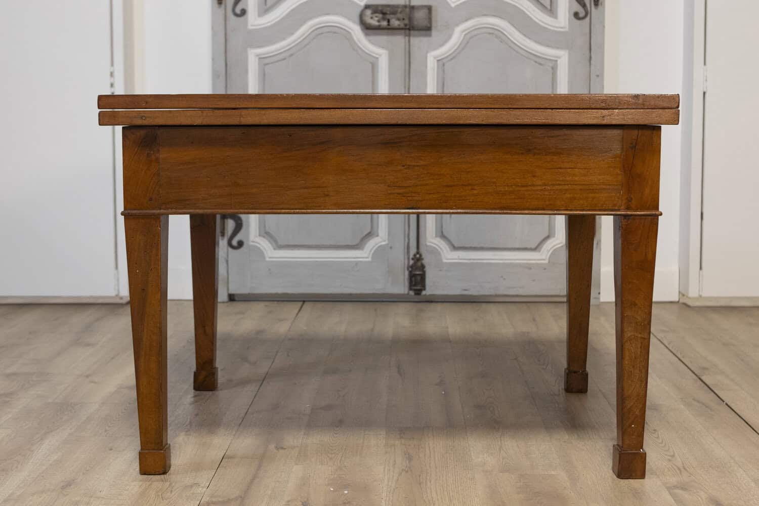 Italian Early 19th Century Walnut Folding Table with Tapered Legs - JAA