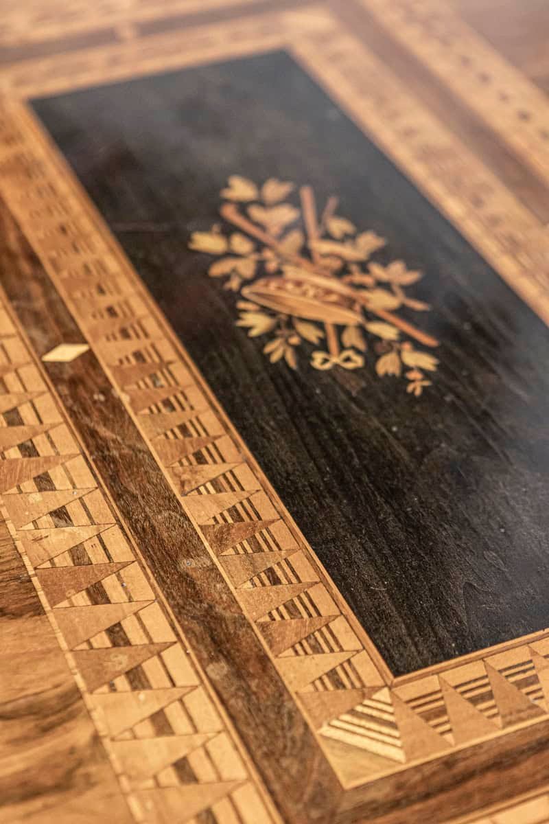 Italian 19th Century Walnut and Mahogany Center Table with Floral Marquetry - JAA