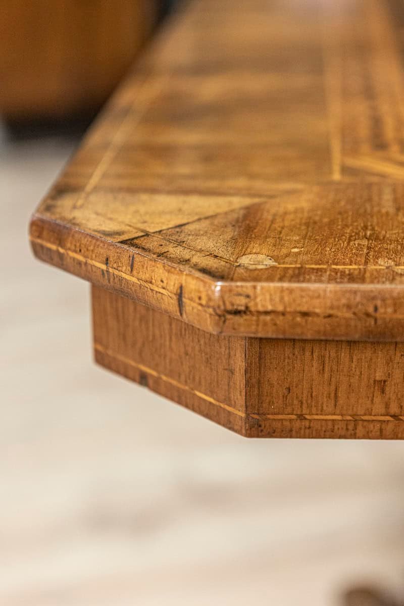 Italian 19th Century Walnut and Mahogany Center Table with Floral Marquetry - JAA