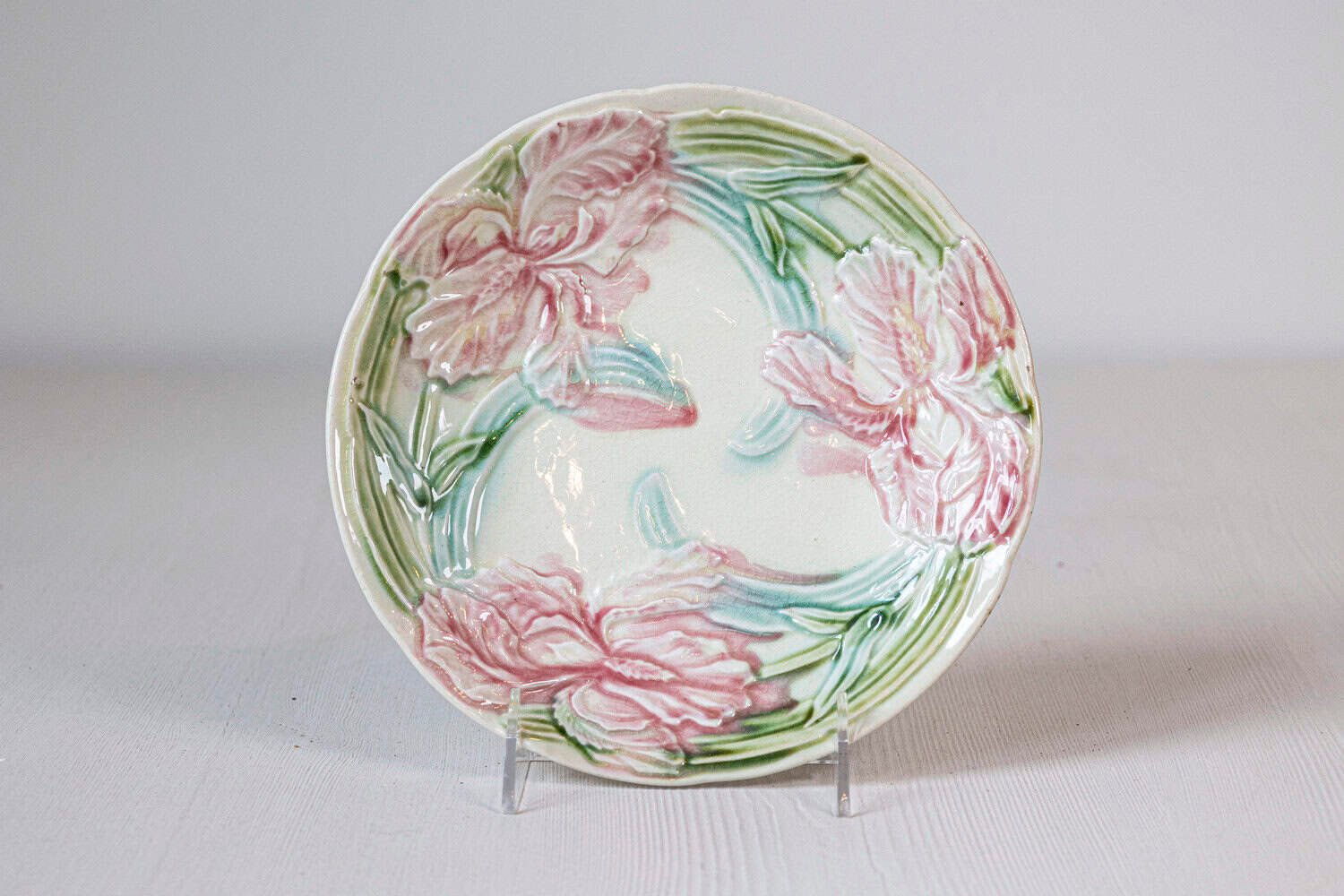 Set of Two French Majolica Dessert Plates with Pink Carnations, circa 1900 - JAA