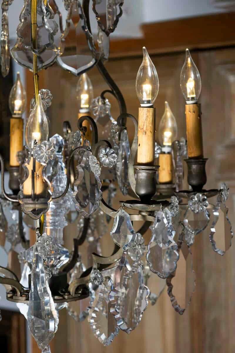 French Louis-Philippe Period 1840s Eight-Light Crystal Chandelier with Finial - JAA