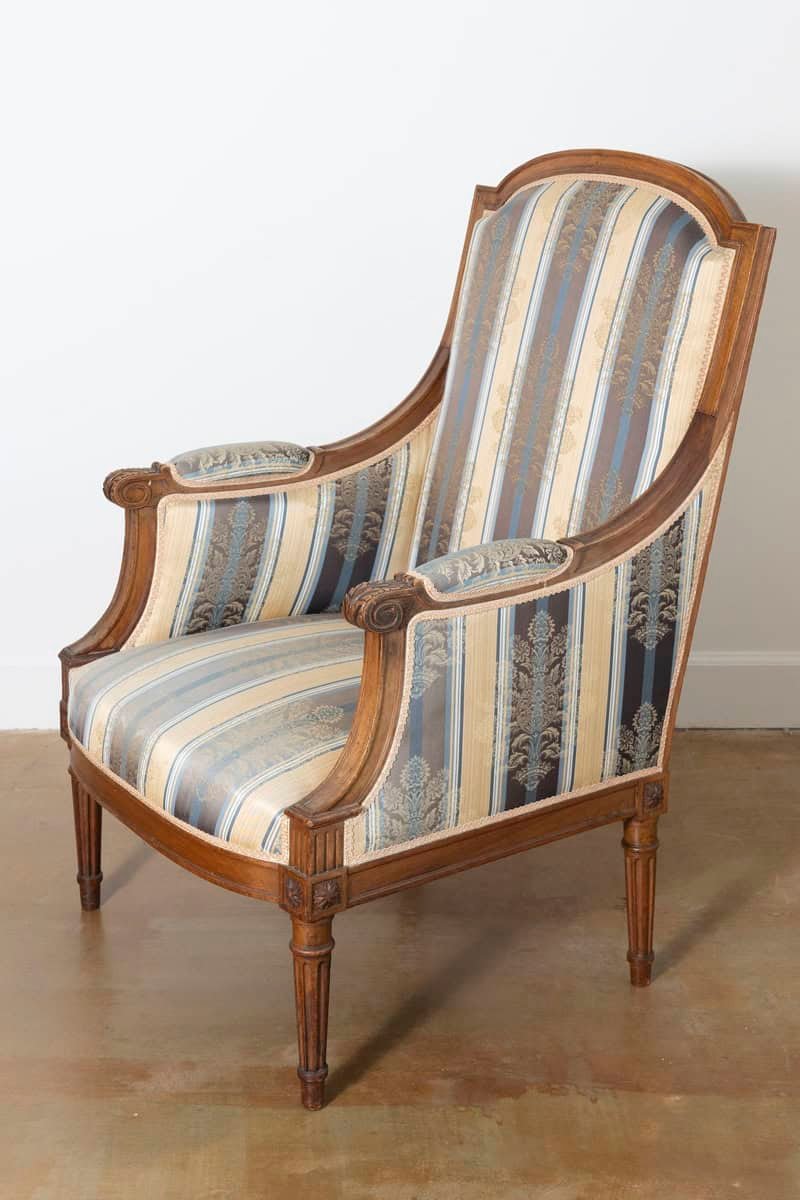 19th Century French Duchesse Brisse - JAA