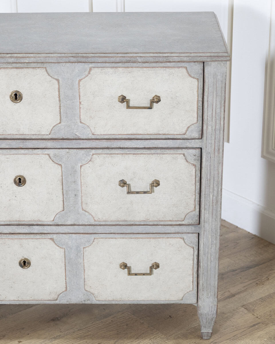 Swedish Gustavian Style Chest of Drawers in Two Shades of Grey, Circa 1880 - JAA