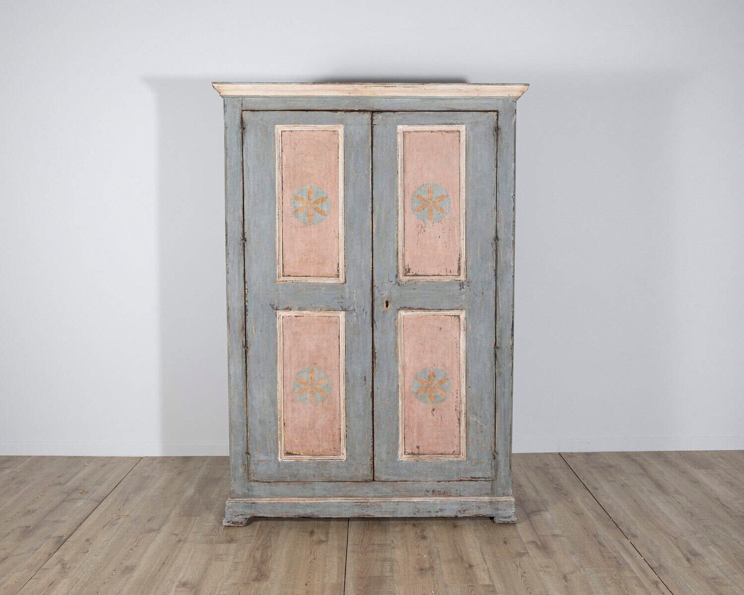 Rare Italian Painted Chestnut Cabinet in Light Blue and Pink, 19th Century - JAA