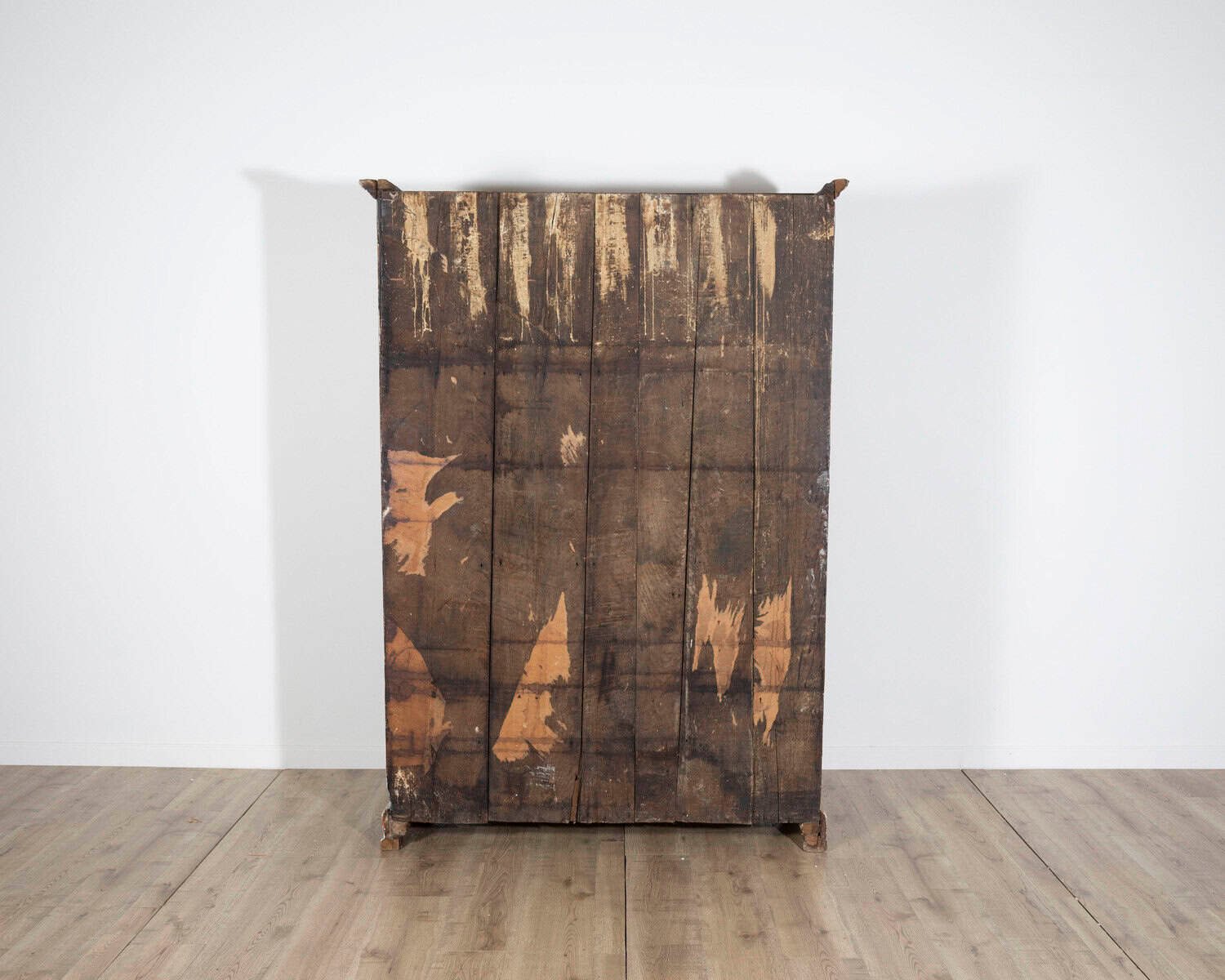 Rare Italian Painted Chestnut Cabinet in Light Blue and Pink, 19th Century - JAA