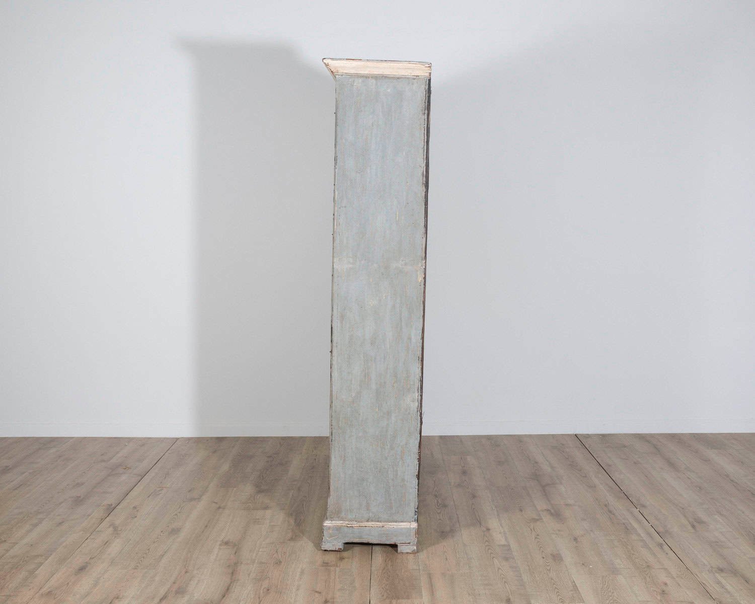 Rare Italian Painted Chestnut Cabinet in Light Blue and Pink, 19th Century - JAA