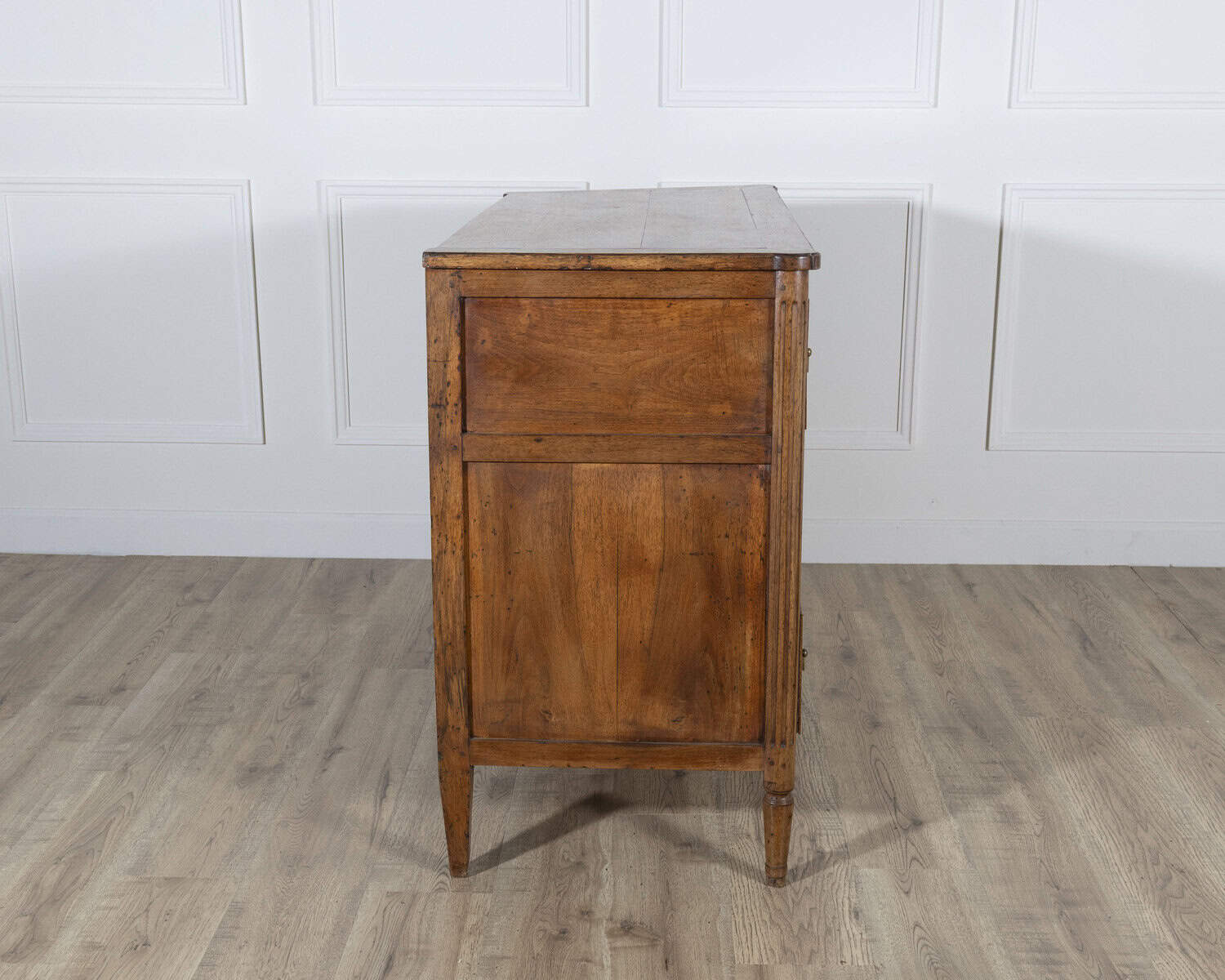 Louis XVI Period Commode In Walnut Late 18th Century - JAA