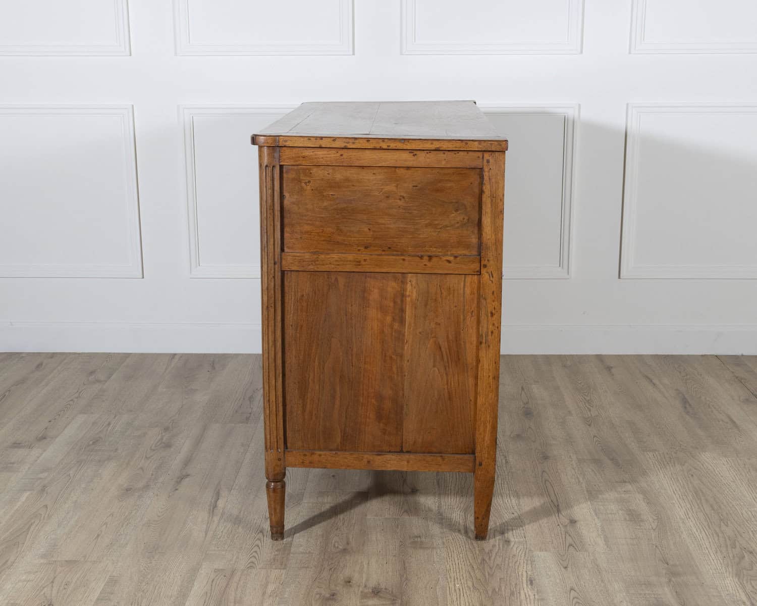 Louis XVI Period Commode In Walnut Late 18th Century - JAA